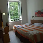 Hotel Derna Viareggio