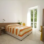 Derna Hotel