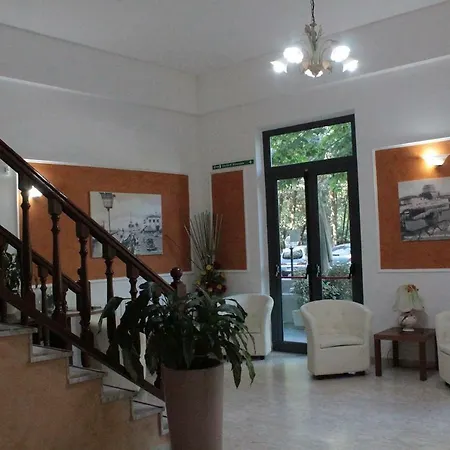 Hotel Derna Viareggio